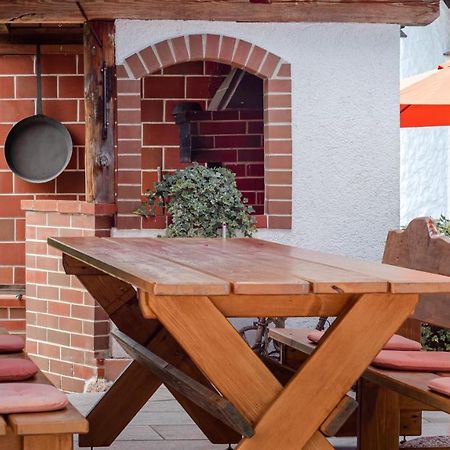 Haus Regina Aparthotel Strobl Exterior photo