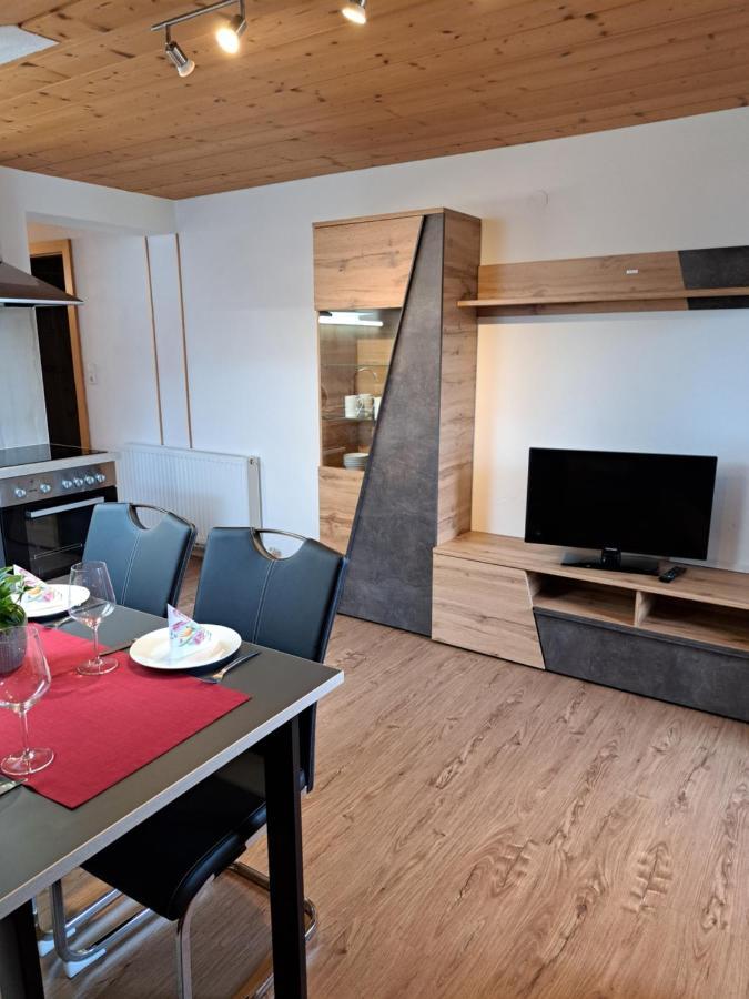 Haus Regina Aparthotel Strobl Exterior photo